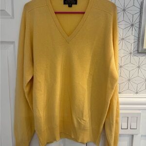 Brooks Brothers 100% Cashmere V-Neck Sweater – Made in England